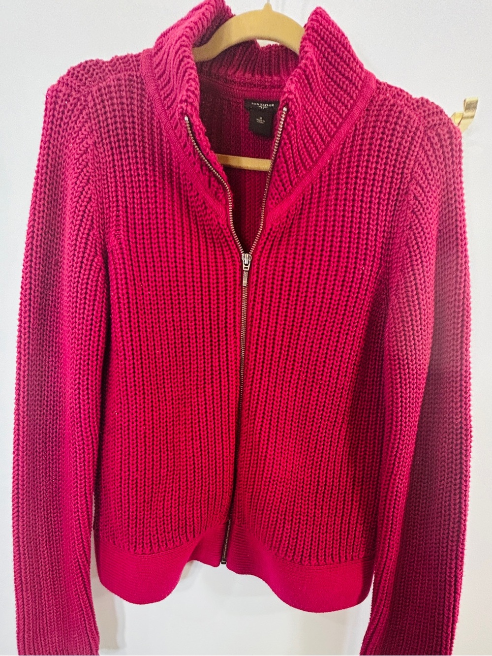 Ann Taylor Hot Pink Zip-Front Chunky Knit Cardigan